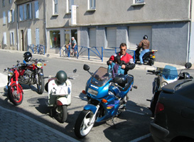 Sortie en motos anciennes du 20 mai 2004, cliquez pour afficher plus grand